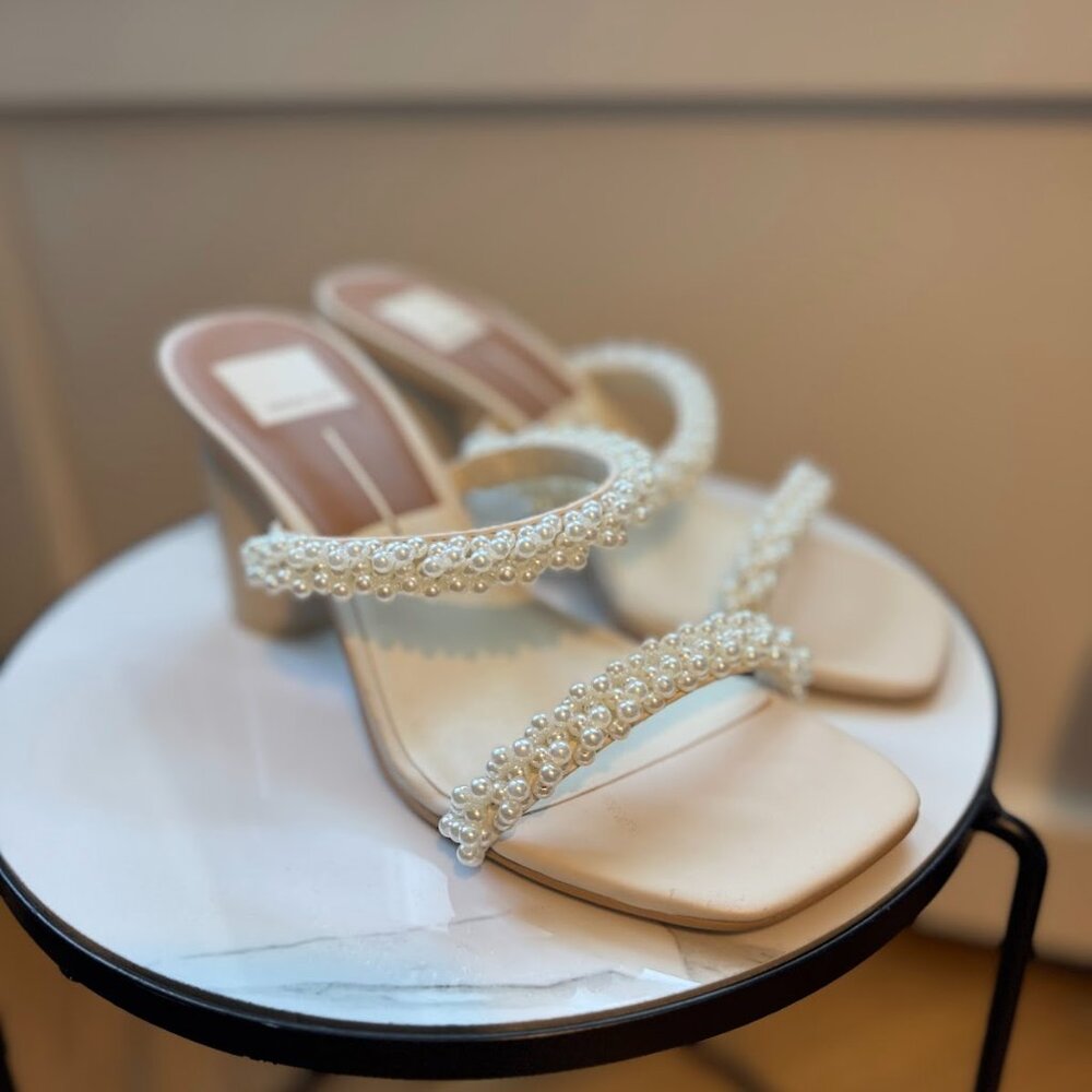 Dolce Vita Size 8.5 Bridal White Pearl Block Heels